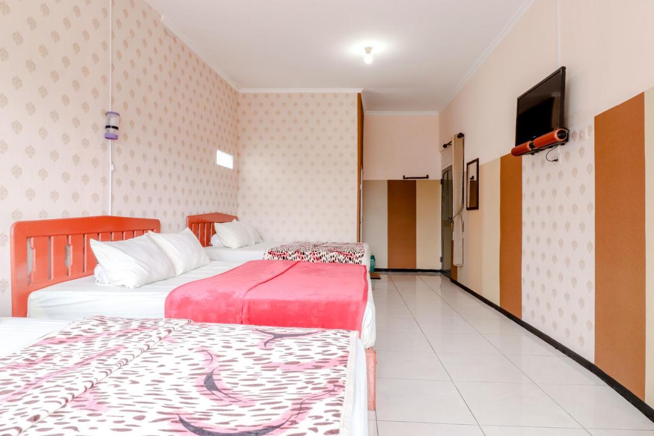 Hotel Bintang Malang Exterior photo