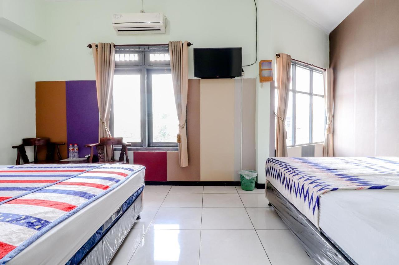 Hotel Bintang Malang Exterior photo